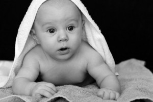 baby_under_the_towel_201851